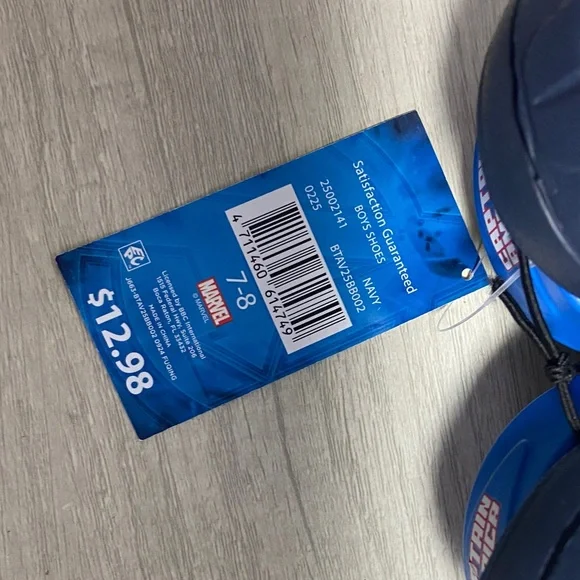 Marvel Kids Captain America Shield Slippers - Blue and Red boys (toddler) 7-8 - Picture 6 of 11